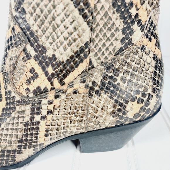 NEW Circus by Sam Edelman Garth Faux-Leather Western Ankle Booties C432 - Picture 6 of 16